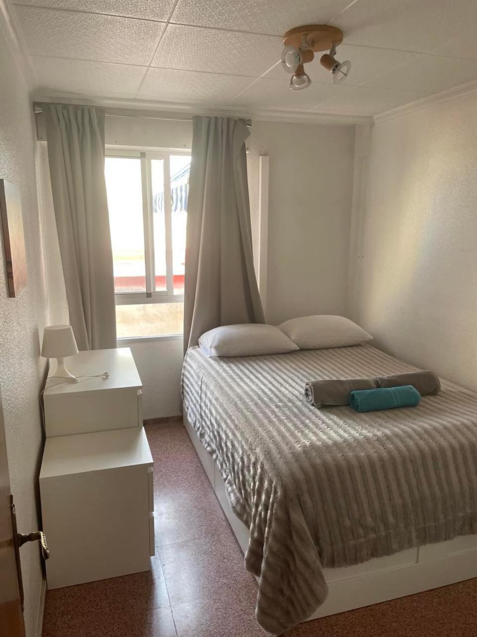Piso Grande Amplio Grandes Grupos 4 2 Banos,asc 4ac Y Wifi Appartement *